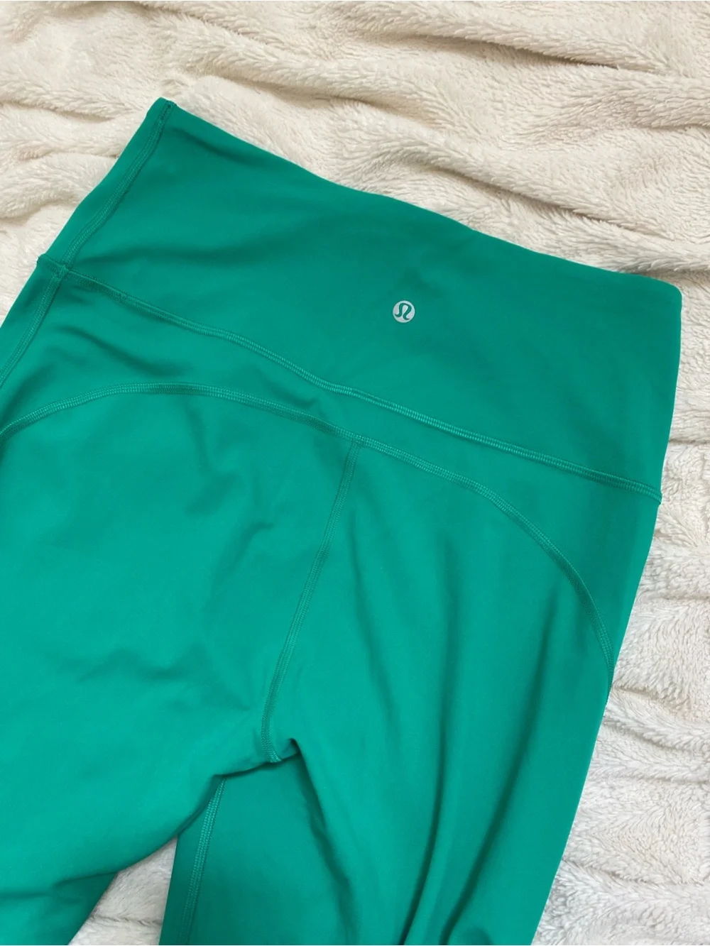 NWOT Lululemon Groove Super-High-Rise Flared Pant Nulu Kelly Green Sz 8